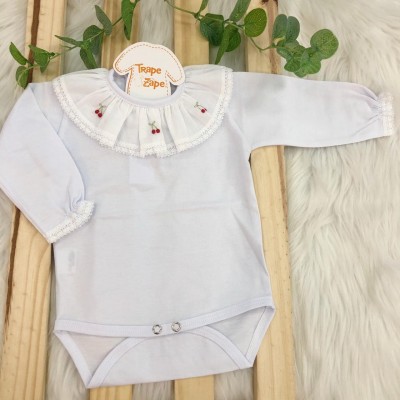  Body branco com gola cambraia cerejinha